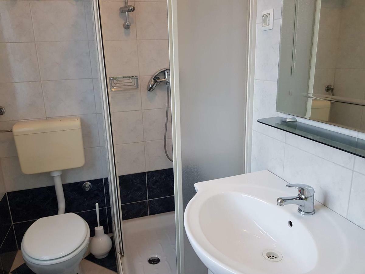 Mare Azzurro Apartments Pula Zewnętrze zdjęcie