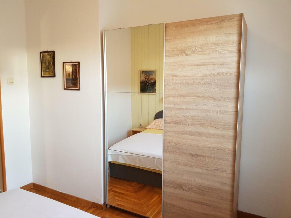 Mare Azzurro Apartments Pula Zewnętrze zdjęcie
